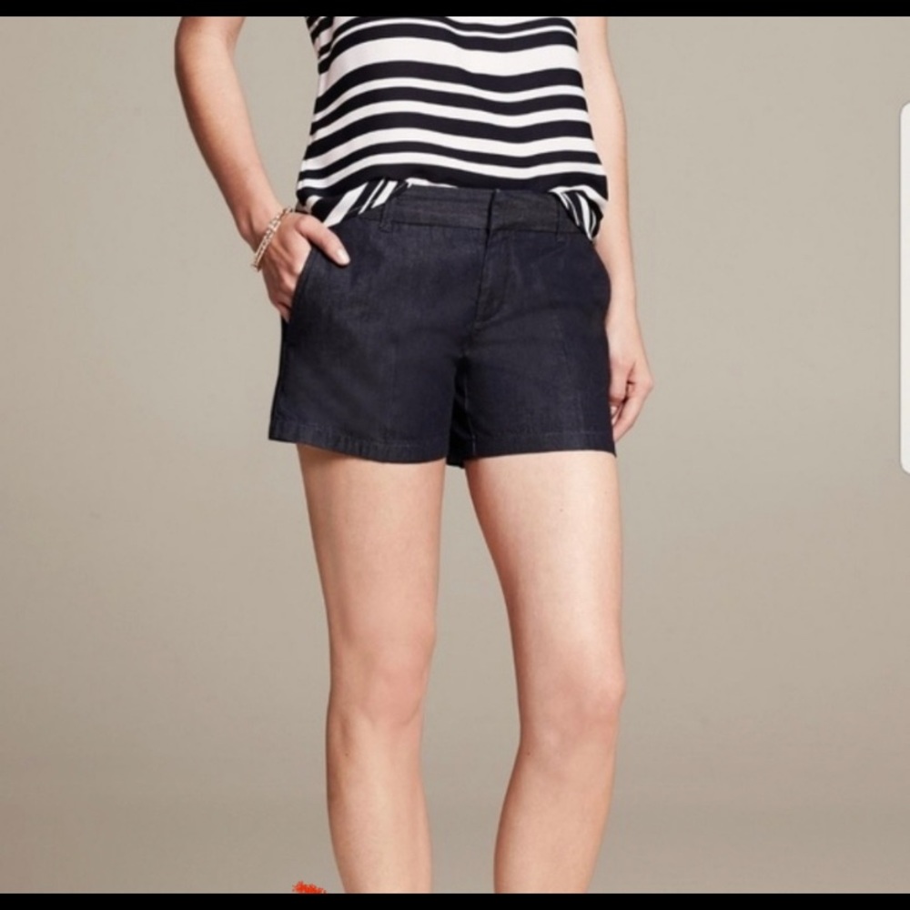 Banana Republic Hampton Fit Shorts - 8 EUC